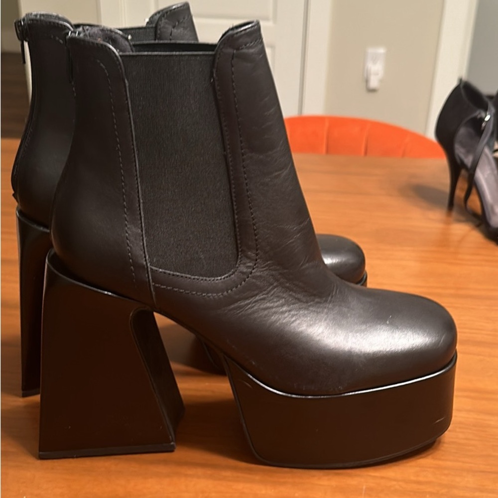 Steve Madden chunky platform boots